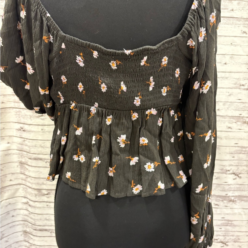 Billabong Black Floral Blouse - Picture 3 of 4